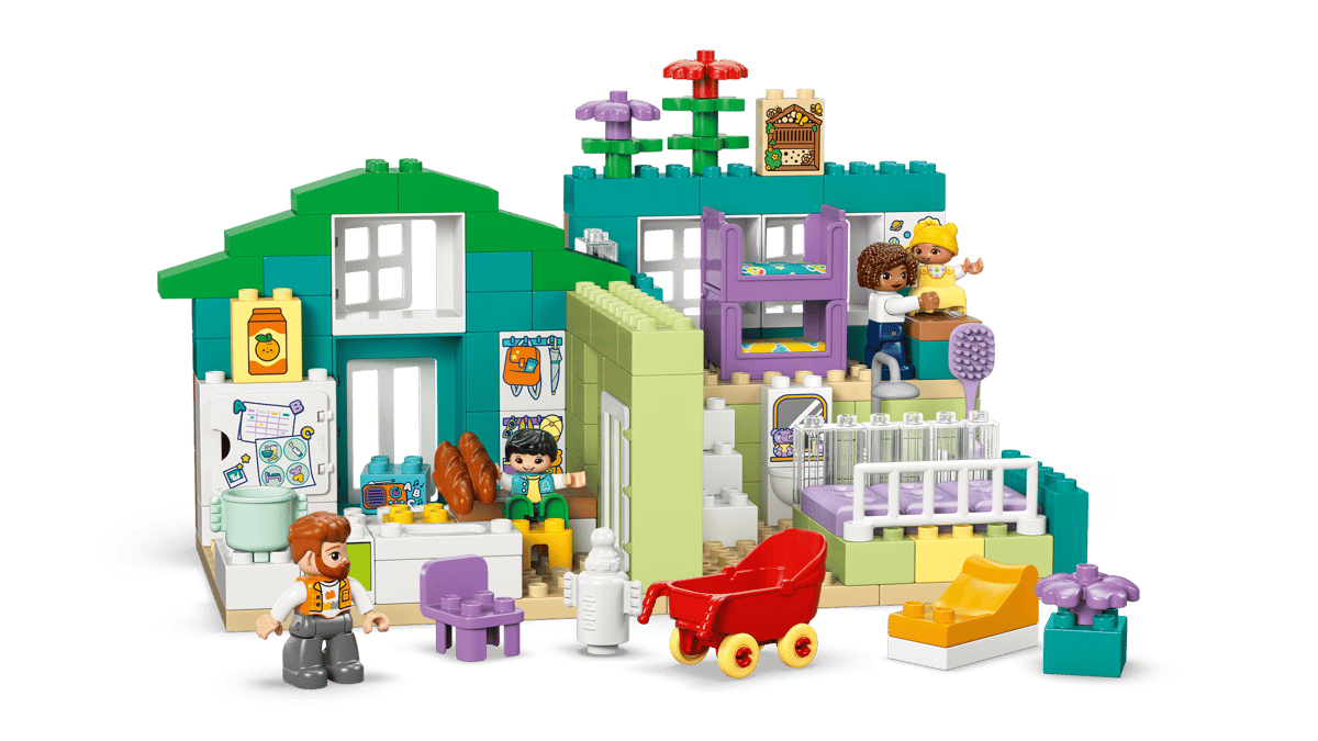 Lego Duplo 3 in 1 Modern Family House with Figures 10470