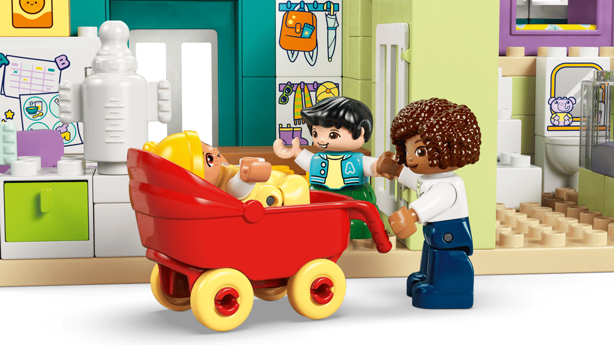 Lego Duplo 3 in 1 Modern Family House with Figures 10470