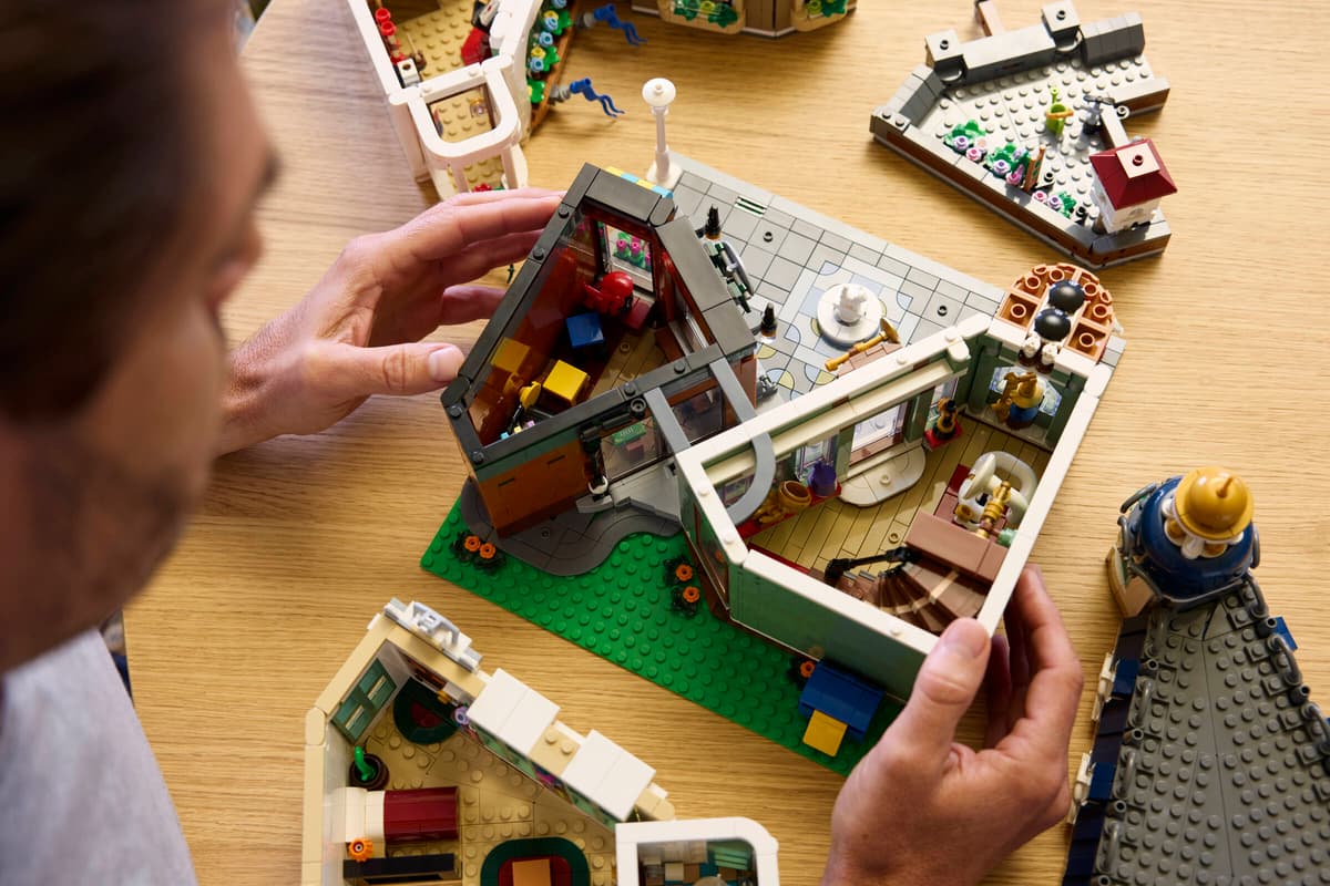 Lego Icons Shopping Street 11371