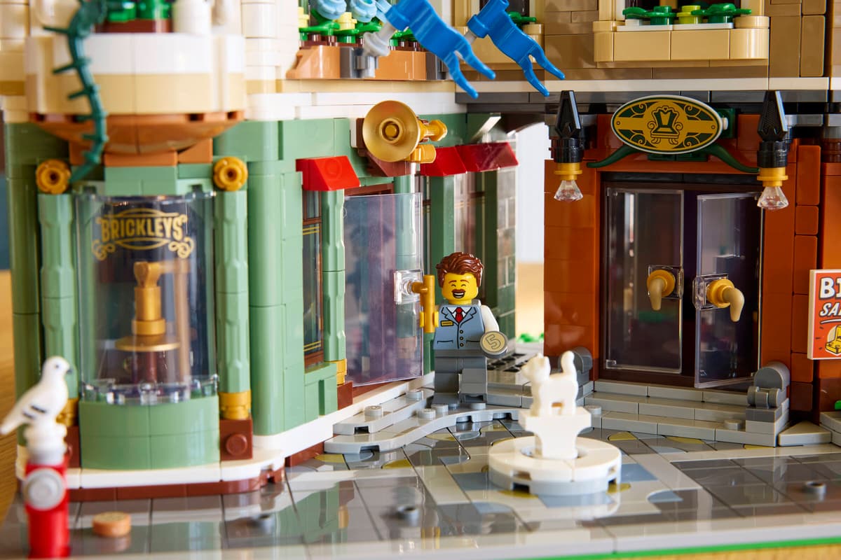 Lego Icons Shopping Street 11371