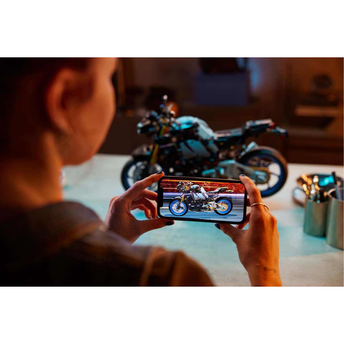 Lego Technic Yamaha MT-10 SP (42159) (Damaged Box)