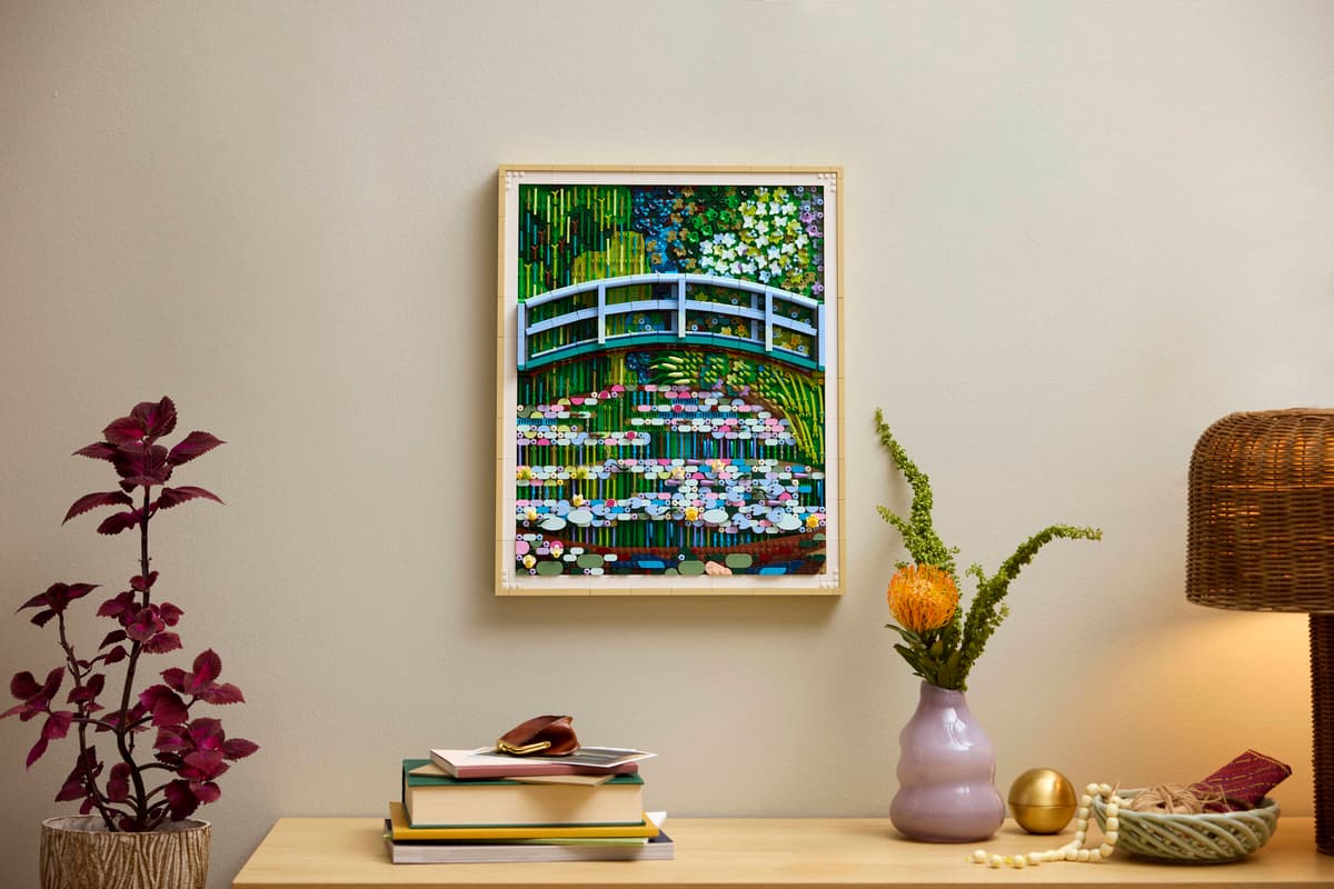 Lego Art Claude Monet – Bridge over a Pond of Water Lilies 31220