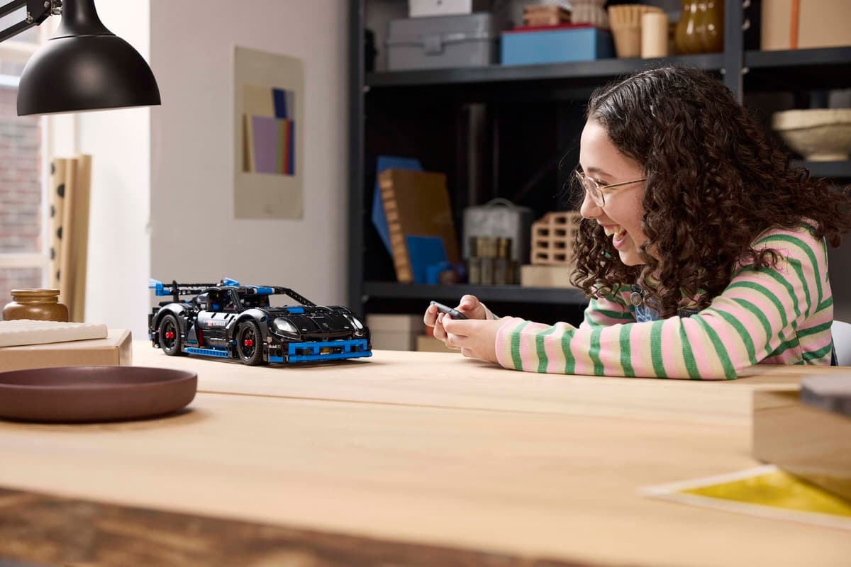 Lego 42176 Porsche GT4 e-Performance