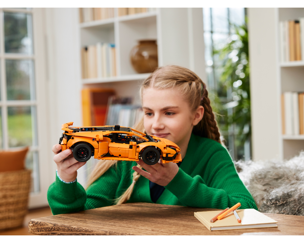 Lego 42196 Lamborghini Huracán Tecnica Orange