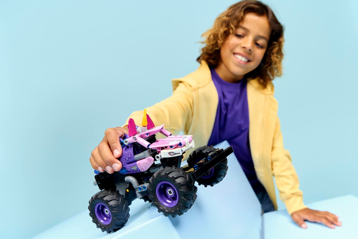 Lego Technic Monster Jam™ Sparkle Smash™ Pull-Back 42220