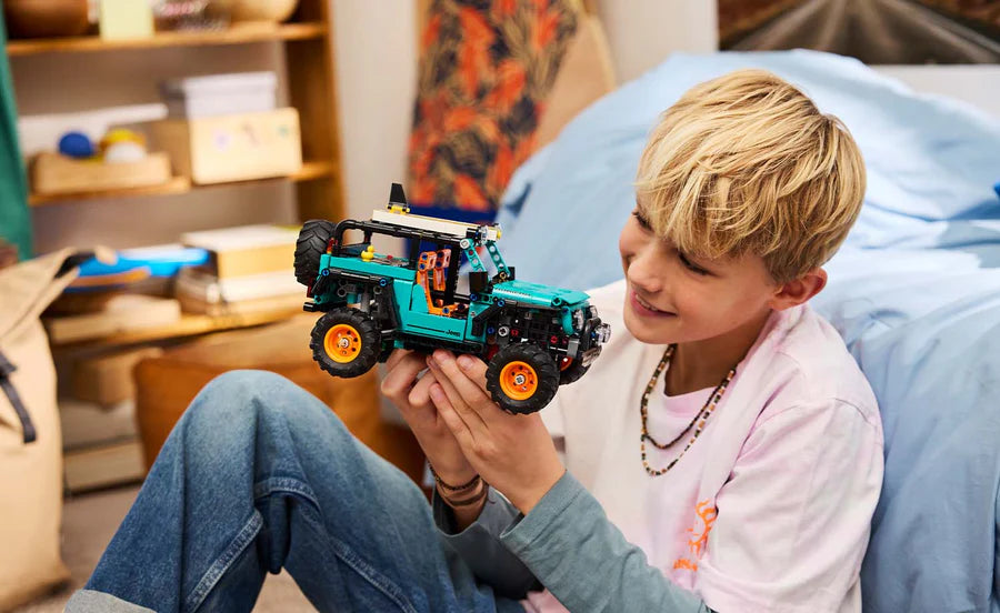 Lego Technic Jeep® Wrangler Rubicon SUV 42227