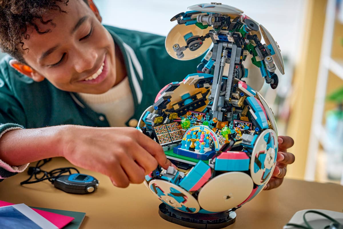 Lego Editions Soccer Ball 43019