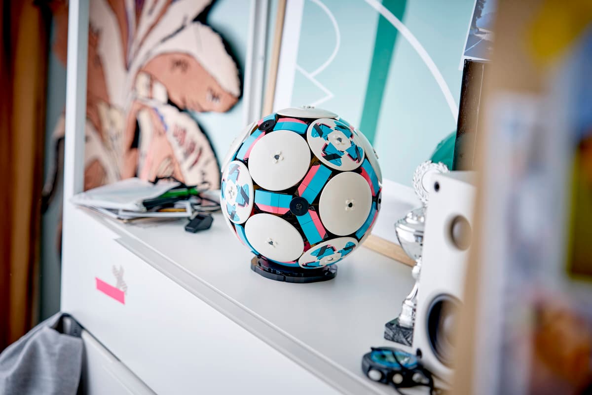 Lego Editions Soccer Ball 43019