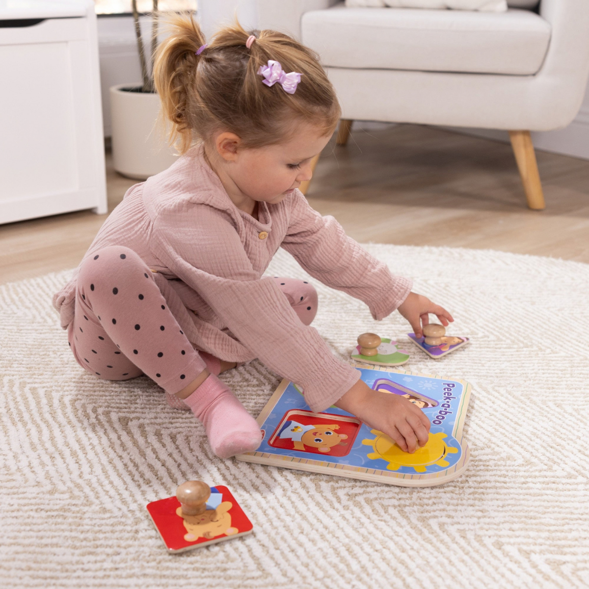 Melissa & Doug Ms. Rachel Wooden Peek-a-Boo Jumbo Peg Puzzle (50356)