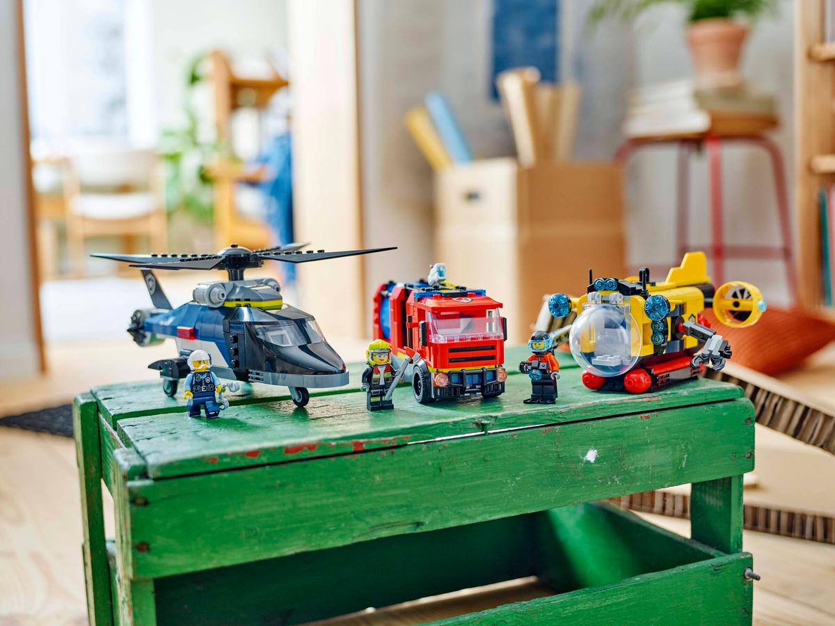 Lego 60462 Helicopter, Fire Truck & Submarine Remix