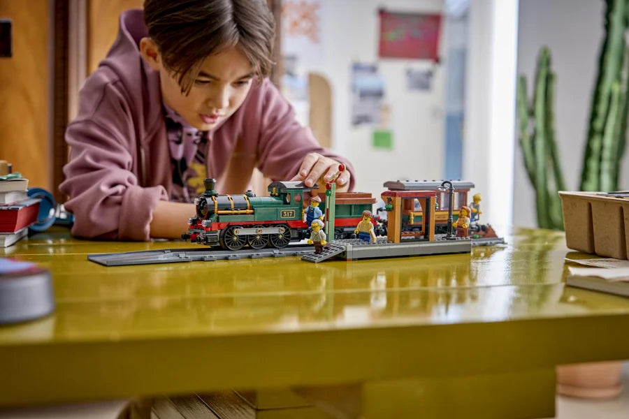 Lego City Vintage Steam Train (60511)