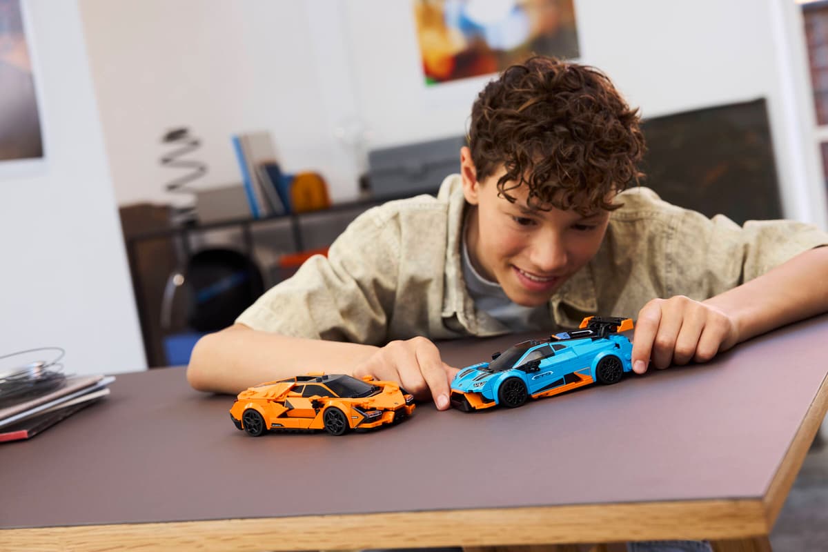 Lego 77238 Lamborghini Revuelto & Huracán STO