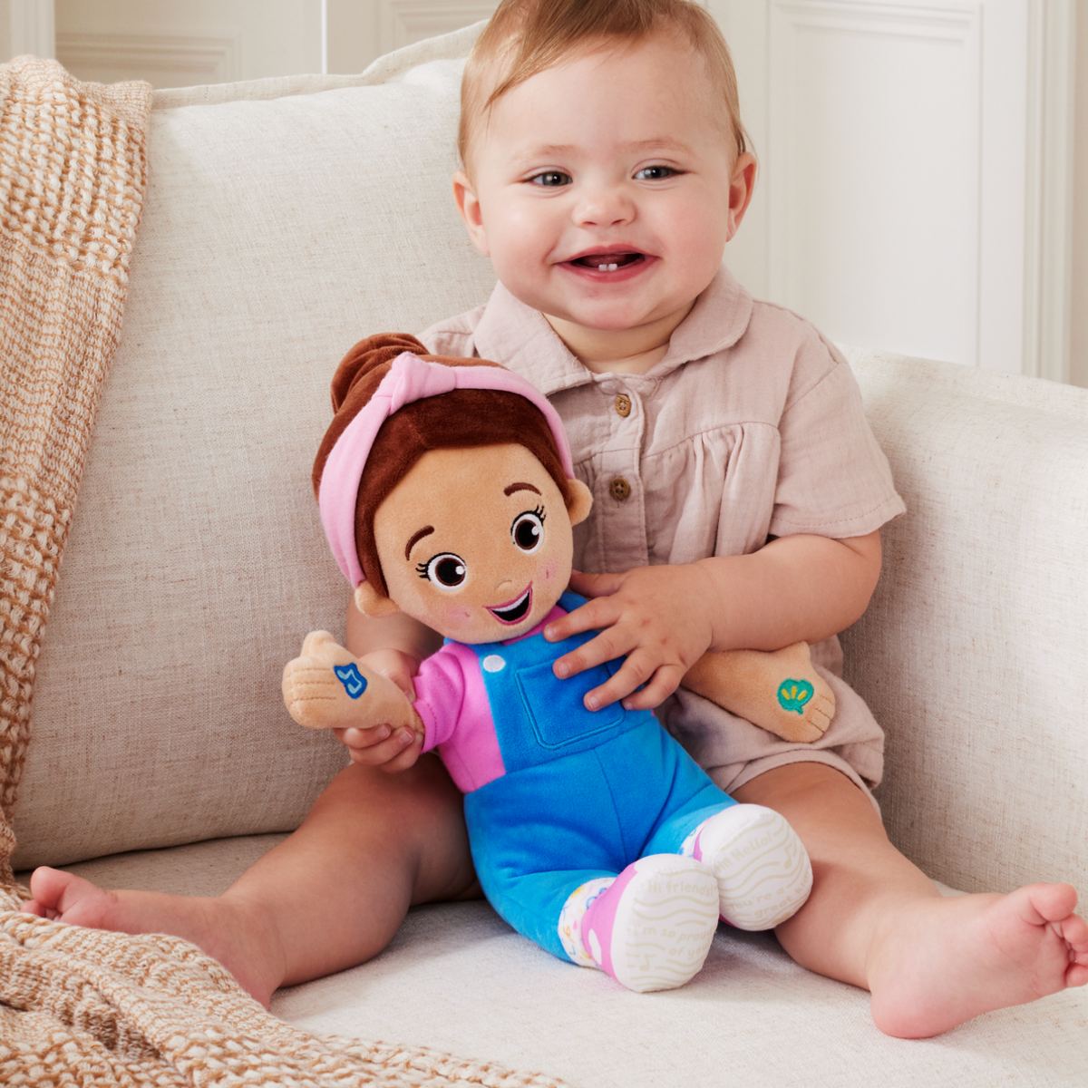 Melissa & Doug Ms. Rachel Speak & Sing Doll (6072297)