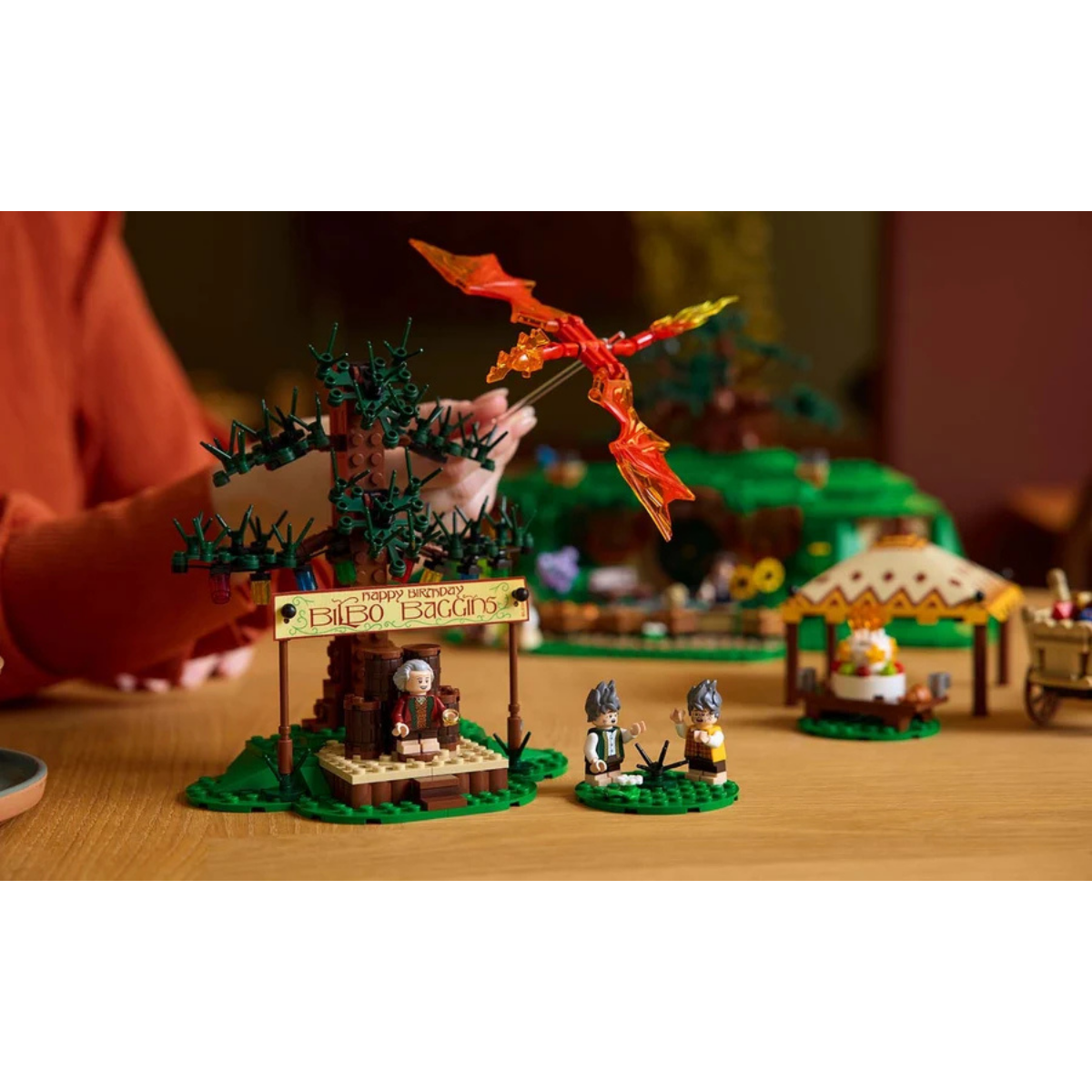 Lego Icons The Lord of the Rings: The Shire (10354)