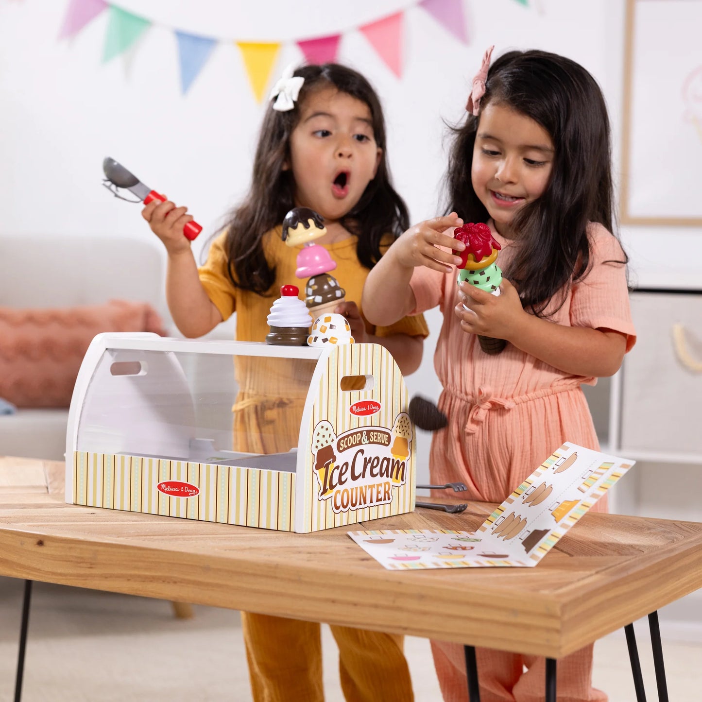 Melissa & Doug Scoop & Serve Ice Cream Counter (6074905)