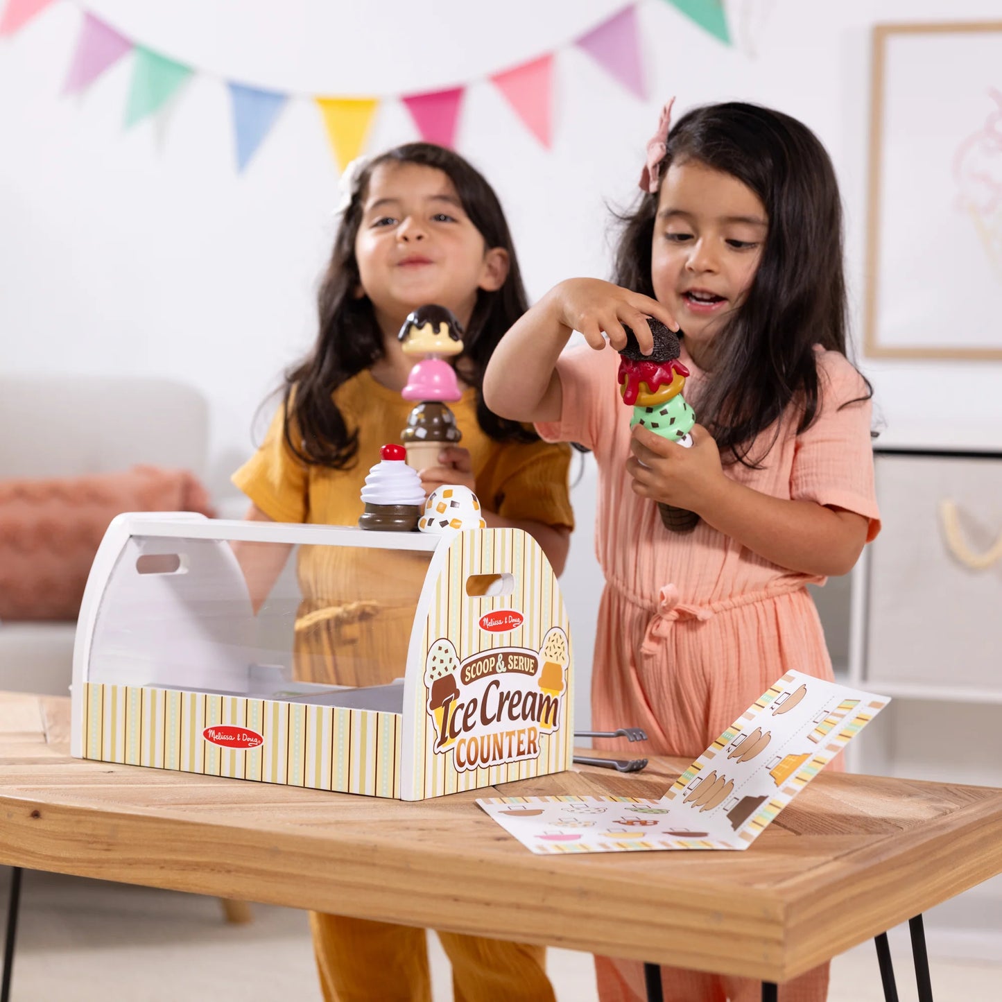 Melissa & Doug Scoop & Serve Ice Cream Counter (6074905)